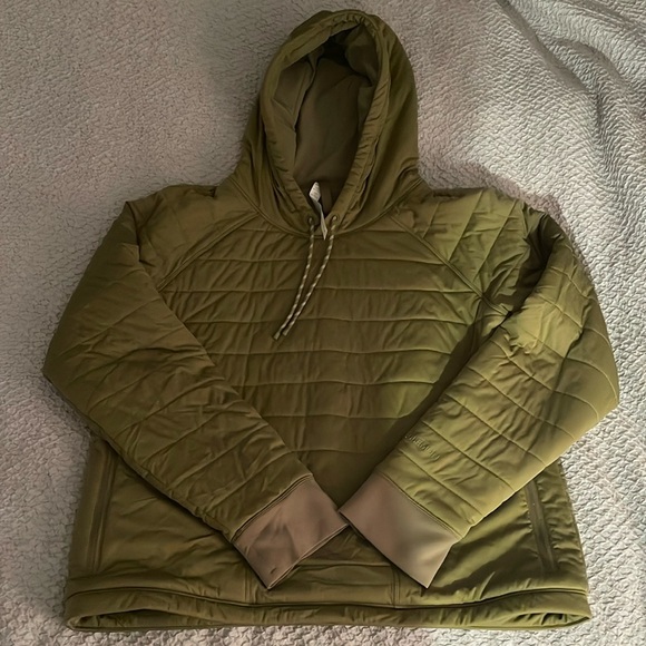Lululemon size 12 Army green pulloverr pry hooded jacket. Like new condition. - Picture 1 of 6